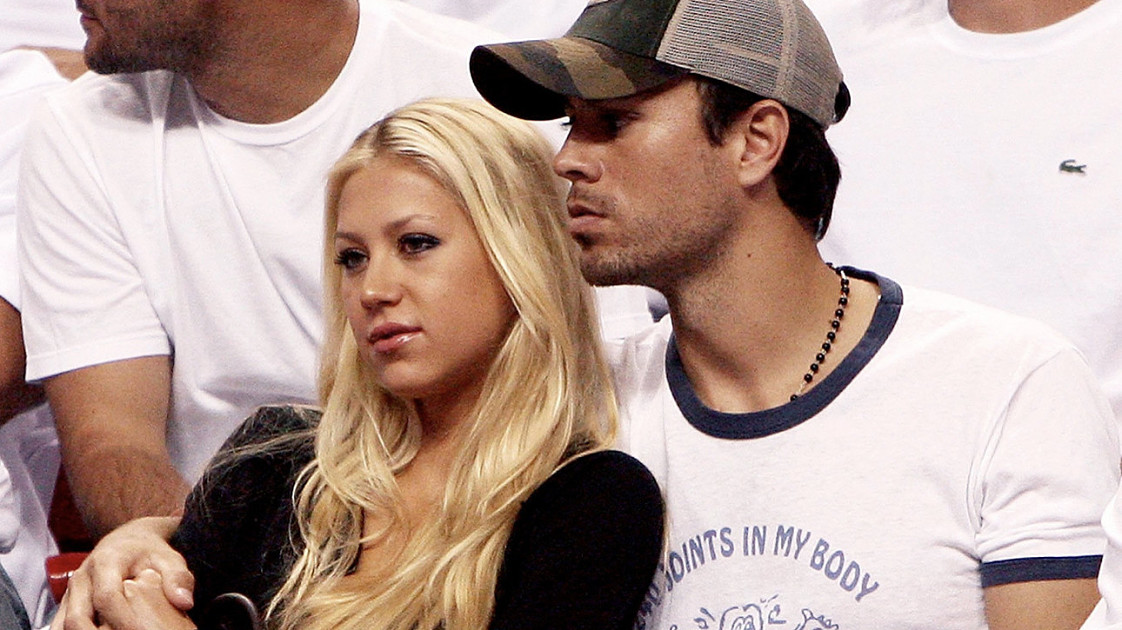 Анна Курникова и Энрике Иглесиас: отношения и планы в 2025